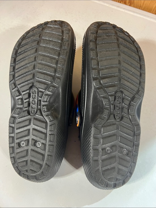 CROCS Mens Black Clog with Multi Tie Dye Fuzzy Lining and Multi Color Strap main image 7